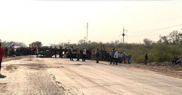 Indígenas retuvieron por un par de horas a defensor público en el Chaco - Nacionales - ABC Color