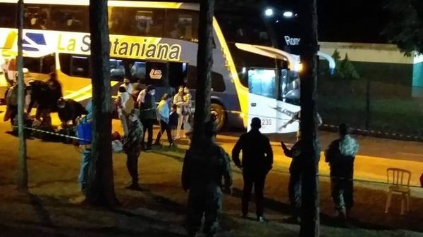 Llegan 46 connacionales para cumplir cuarentena en albergue de Curuguaty - Nacionales - ABC Color