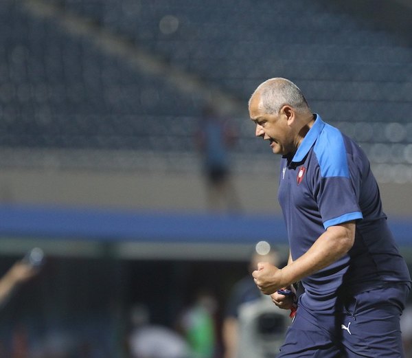 CHIQUI: “CERRO ENAMORA” | Crónica