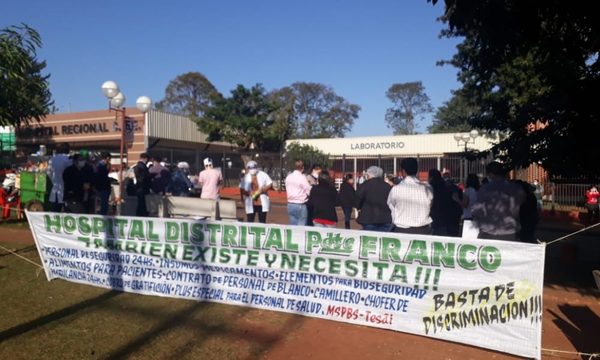 Médicos se movilizan en Alto Paraná, exigen pago de gratificación