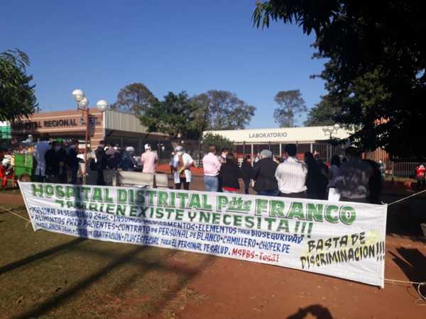 Trabajadores de blanco se movilizan en CDE