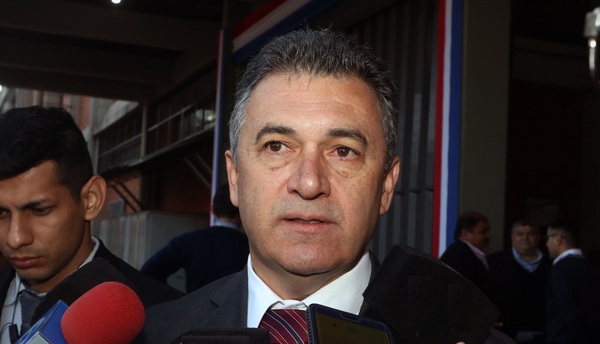 Sindicalistas respalda voto de censura de Diputados contra presidente de ANDE
