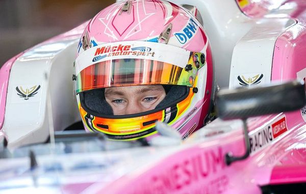 Joshua Duerksen recibió la licencia alemana para continuar en la Fórmula 4 - Automovilismo - ABC Color