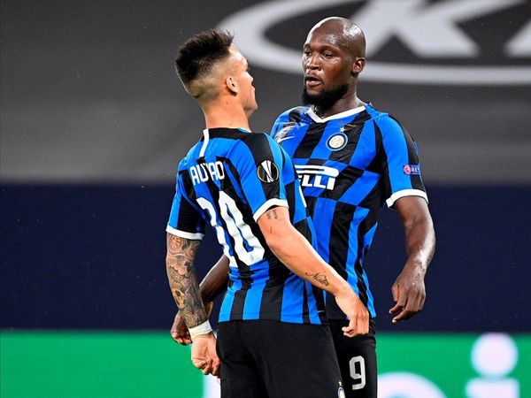 Inter y Manchester United avanzan a cuartos