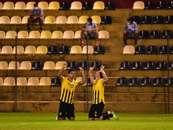 Guaraní golea en Dos Bocas y trepa a la punta