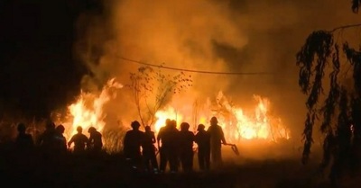 Ypané: Controlan incendio de gran magnitud en un pastizal