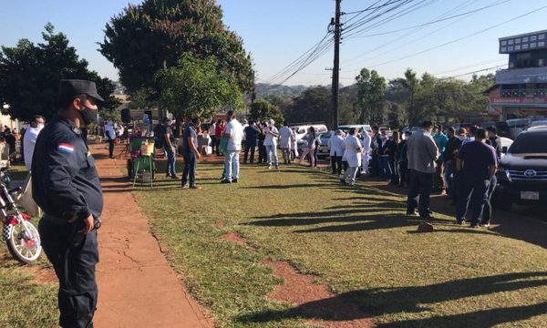 Profesionales de blanco exigen más pruebas de covid-19 para Alto Paraná