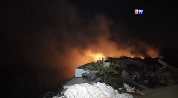 Quema de basura ocasiona incendio de gran magnitud | Noticias Paraguay