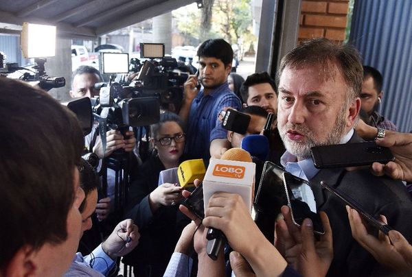 Benigno “aprieta” donde puede y advierte sobre posibilidad de sacar dinero asignado a Salud - Nacionales - ABC Color