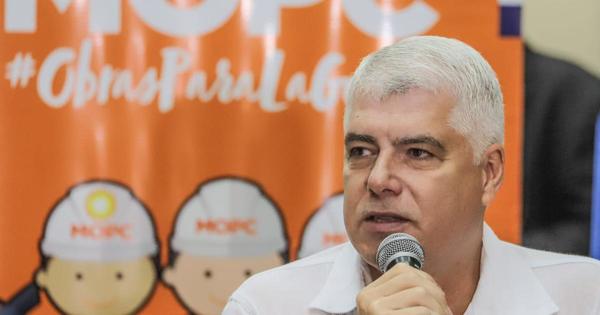 Arnoldo Wiens: “Las obras públicas no paran”