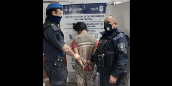 Argentina: Sorprendió a una abuela en el patio de su casa, la violó y le robó hasta la dentadura postiza