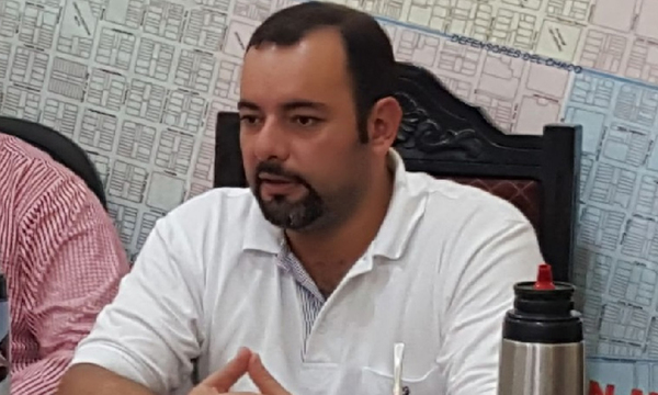 Quieren crear inestabilidad "disparando" contra la buena gestión de un ministro, asegura intendente