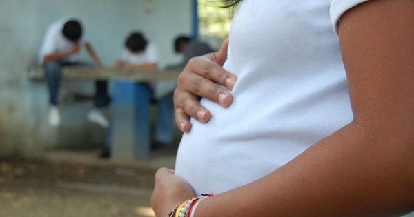 Altas cifras de embarazo de niñas y adolescentes posicionan a Paraguay como primero del Cono Sur
