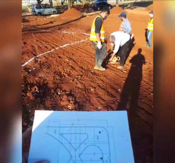 Avanzan obras en el Parque Independencia de Franco