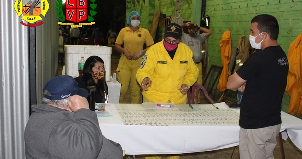 Bomberos organizan “Gran Pizzeada”