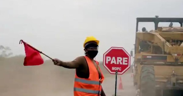 Más de 40 mujeres trabajan en obras de duplicación de la ruta Transchaco