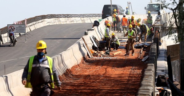 Ejecutar obras sin recursos es un riesgo que puede impactar al país