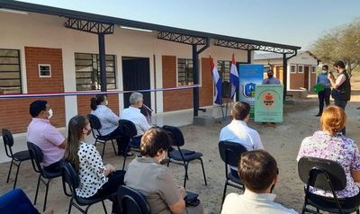 Inauguran obras en instituciones educativas de Boquerón - Nacionales - ABC Color
