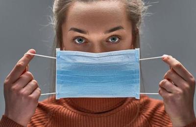 Así debes guardar tu mascarilla cada vez que te la quitas - C9N