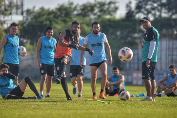 Las Águilas apuntan hacia Olimpia