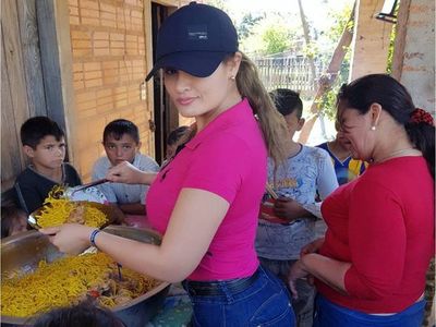La "bebota de San Cayé" causó furor