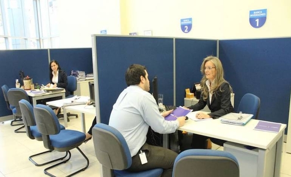 HOY / AFD insta a bancos y financiera a usar créditos lanzados por la pandemia