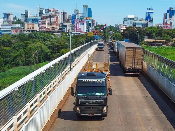 Covid-19 en CDE: “No creo que sea el momento de abrir el puente a pesar de que la economía está muy golpeada” - ADN Paraguayo