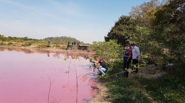 Suspenden empresa por contaminación de laguna Cerro - Nacionales - ABC Color