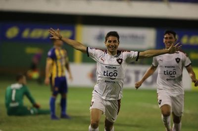 Cerro no para de ganar, toma la punta y mete presión