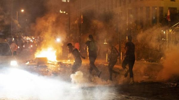 La catástrofe de la explosión de Beirut reaviva las protestas contra el Gobierno