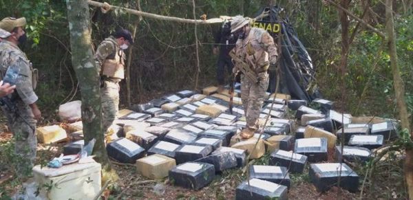 Incautan 2.850 kilos de marihuana tipo marroquí en Capitan Bado