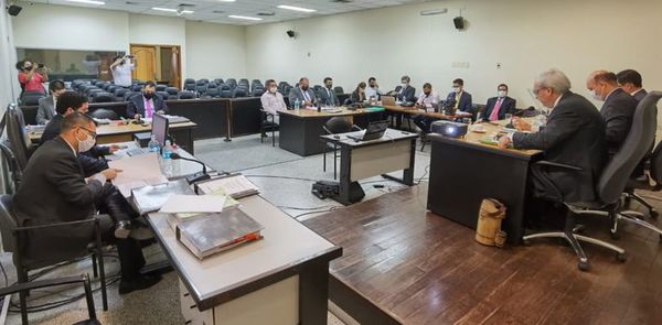 Pericia complica a caseros del diputado Tomás Rivas - Nacionales - ABC Color