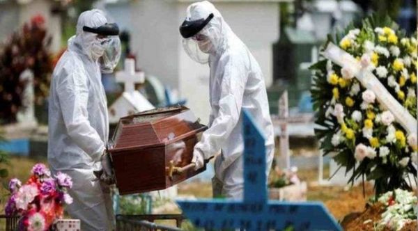 Brasil registra 1.079 nuevas muertes por COVID-19 y el total roza las 100.000