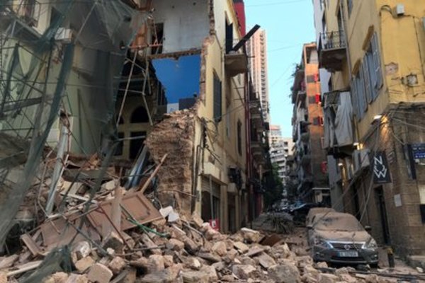 Al menos 60 personas continúan desaparecidas tras la explosión puerto Beirut » Ñanduti