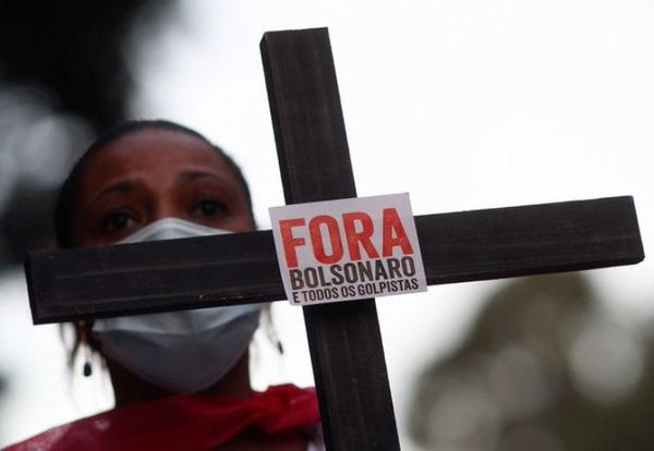 Brasil alcanza las 100.000 muertes de COVID-19 y la cifra sigue creciendo