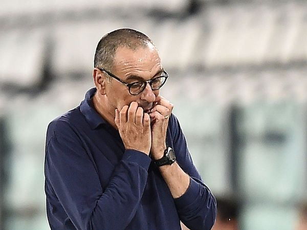 Juventus destituye a Sarri