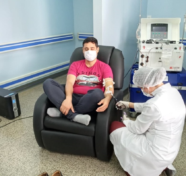 Ciudad del Este: Médico es el primer donante de plasma convaleciente