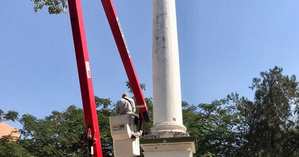 Municipio verifica monumento tras reclamo en Twitter