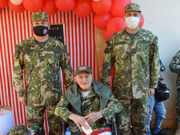 Excombatiente celebró sus 105 años en Encarnación