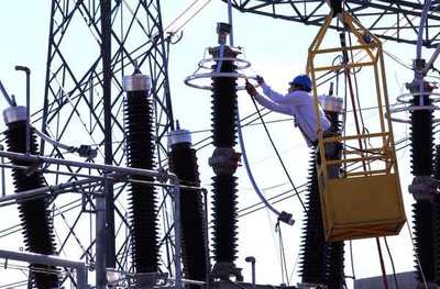 Con 7.500 nuevos transformadores, ANDE busca asegurar distribución eléctrica en el verano - ADN Paraguayo