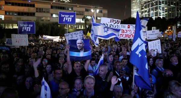Miles de israelíes se manifiestan de nuevo contra Netanyahu en gran protesta
