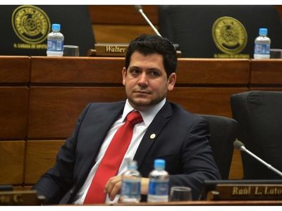 Latorre dice que cartismo no dará carta blanca a Añetete