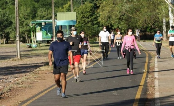 HOY / Calurosa jornada de domingo, frente frío desde el martes