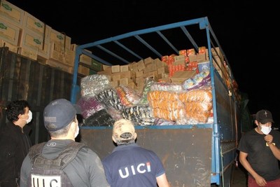 No solo el Covid viene del Brasil, también tomates y huevos. Incautaron 30 toneladas - ADN Paraguayo