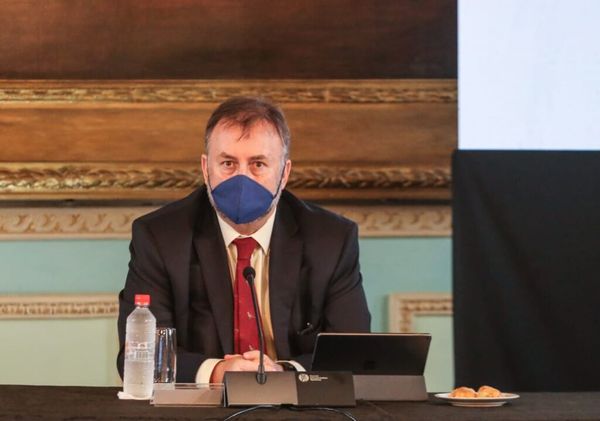 Ministerios deben ser más eficientes en el gasto y apuntar lo necesario en 2021, dice ministro