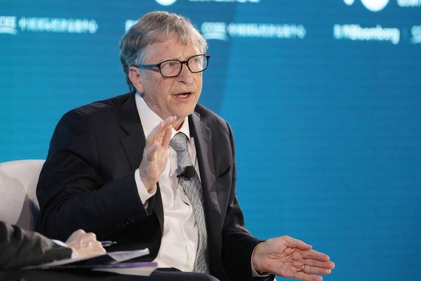 Bill Gates: Las pruebas de virus en EE.UU tienen problemas “alucinantes”