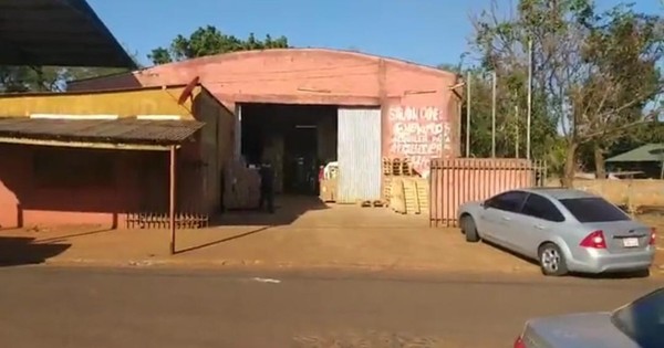 Parque sanitario del Ministerio de Salud funciona en extaller mecánico, sin patente y habilitación