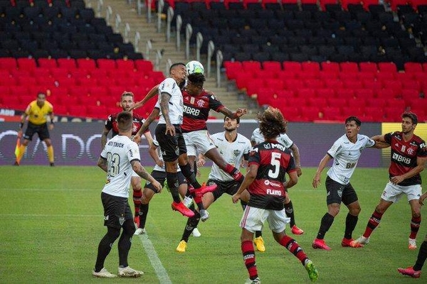 HOY / Atlético Mineiro, con Alonso, amarga el debut de Torrent en Flamengo