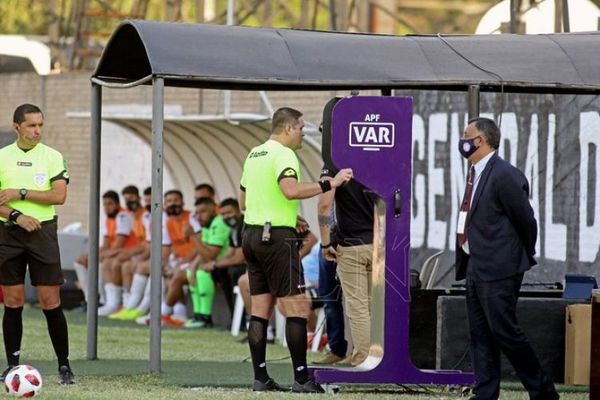 El audio del VAR en el gol anulado a General Díaz contra Olimpia