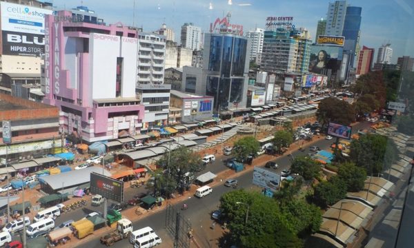 Gremios de la capital se unen contra el  comercio de las fronteras, y estos reaccionan